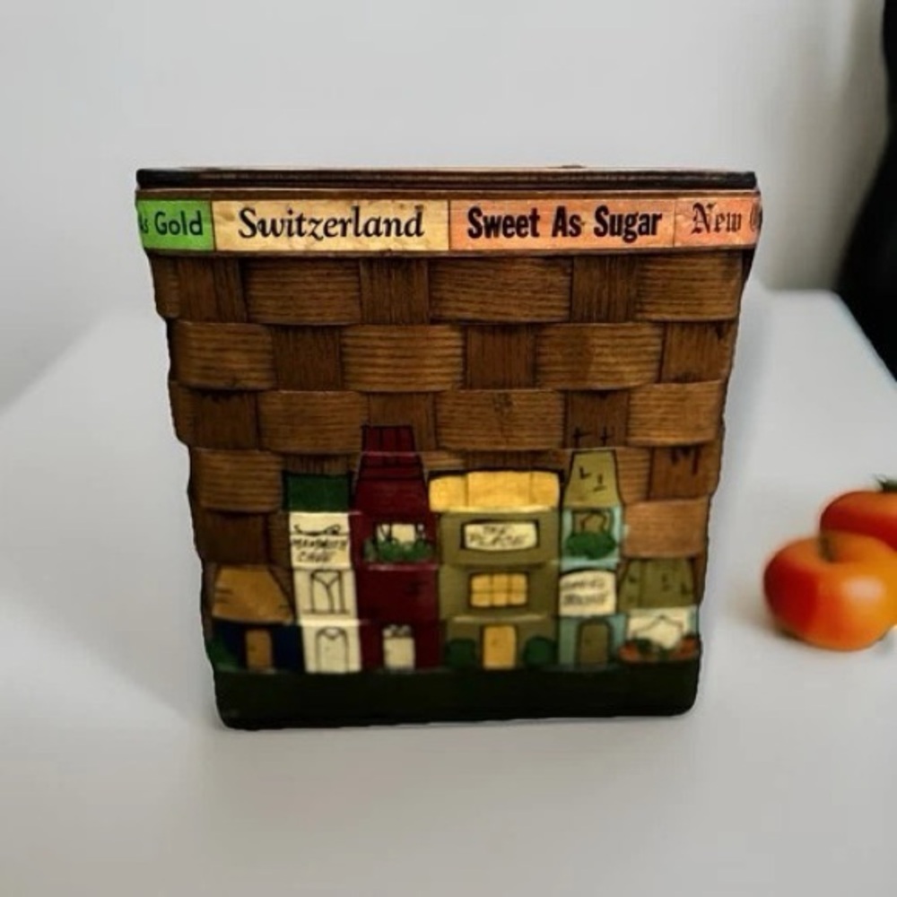 Caro Nan Vintage Handmade Basket Purse Signed, Hand-Painted